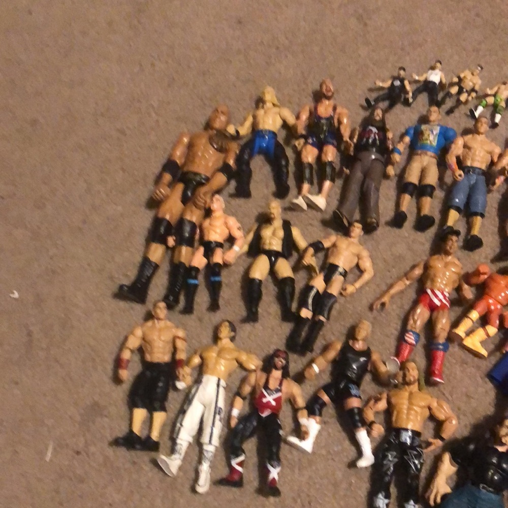 WWE and WWF action figures - Picture 10 of 16